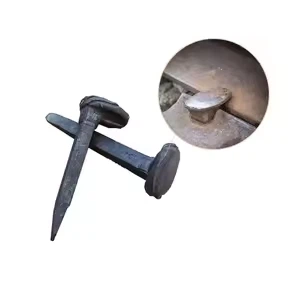 Q 235 35# 45# vasúti pálya tüskék iso