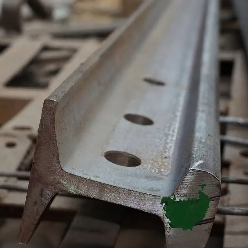 Q235B daru könnyű acél vasúti pálya