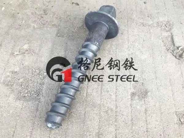 Vasúti tér fejű csavaros tüskék