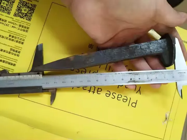 Fa tüske vasúti kutya tüske